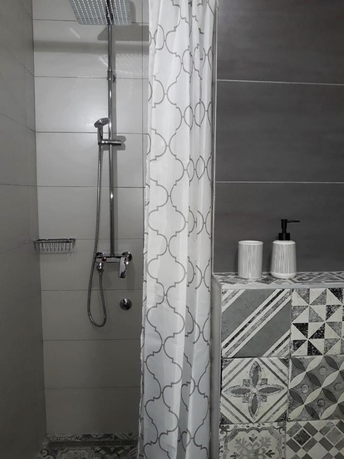 Apartamento Blue Danube Belgrado Exterior foto